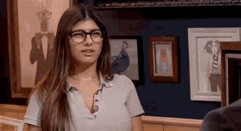 mia khalifa porn gifs|Mia Khalifa Gif Porn GIFs 